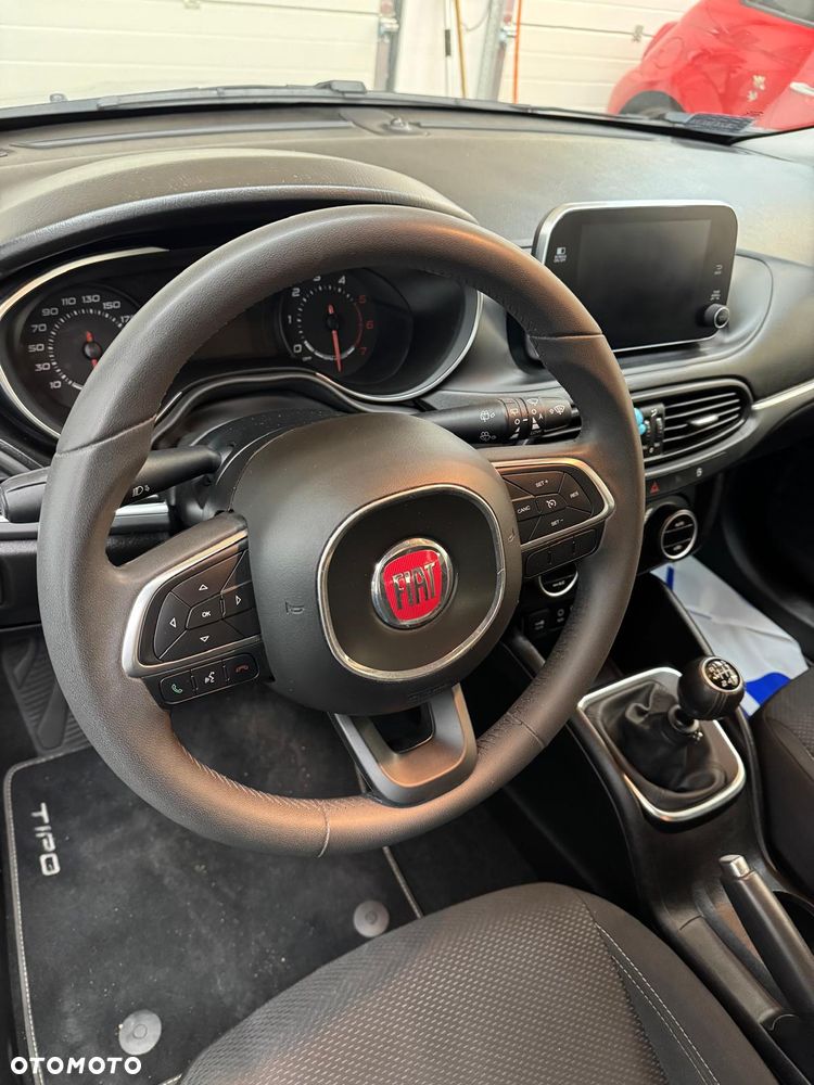 Fiat Tipo 1.6 MultiJet 16v Lounge - 8