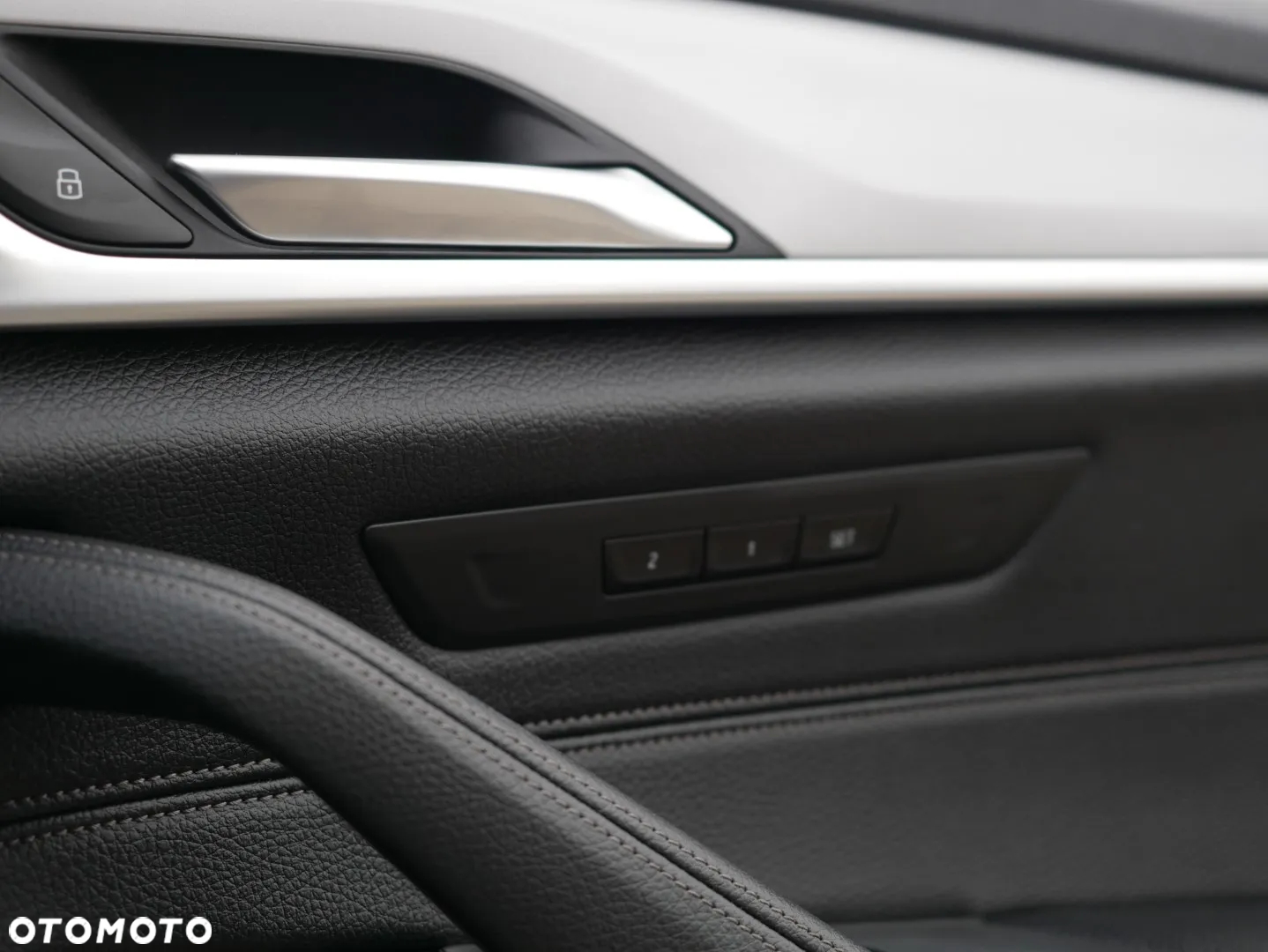 BMW Seria 5 530e - 12