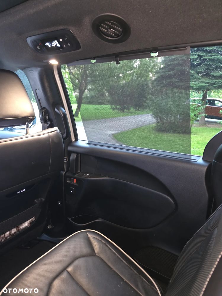 Chrysler Pacifica - 22