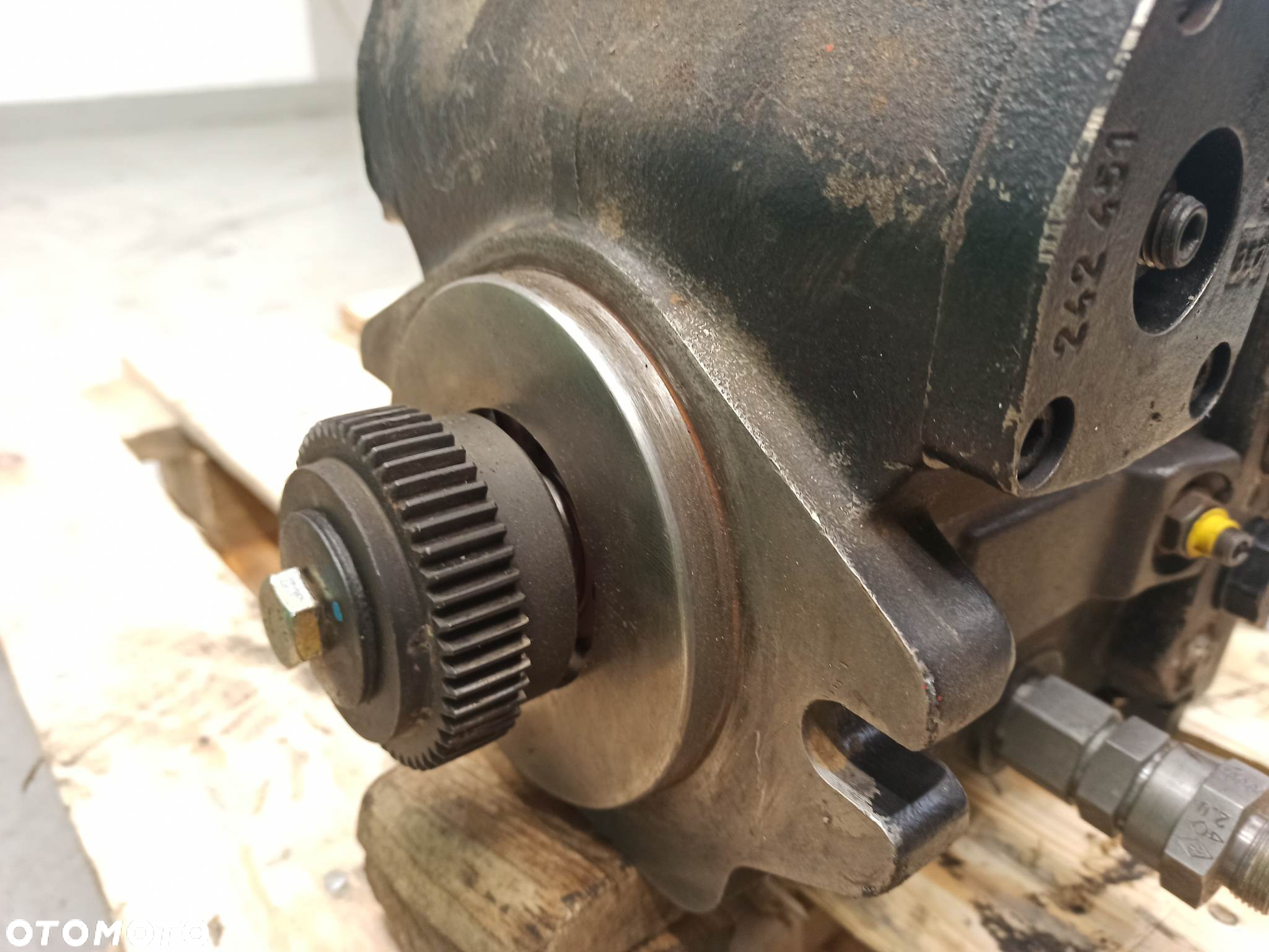 Pompa Manitou MLT 523 (A4VG56DA1D7) - 6