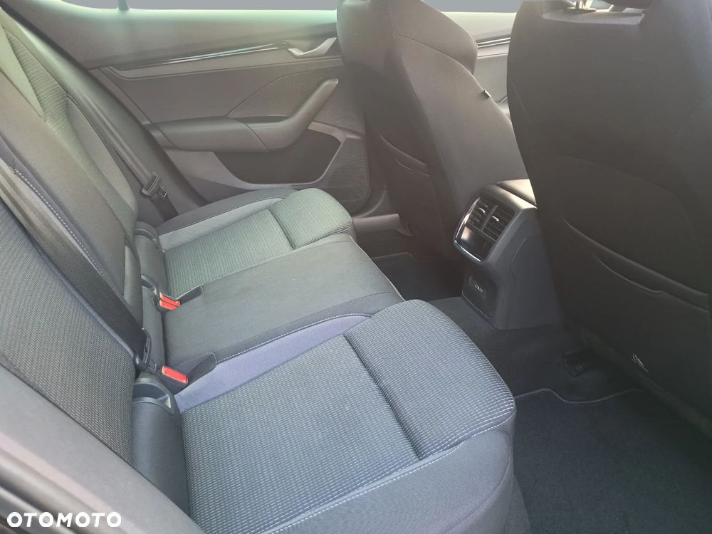 Skoda Octavia 1.5 TSI Selection - 28