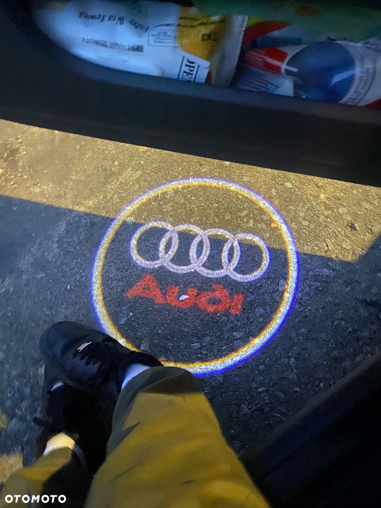 Audi A4 Limousine - 6