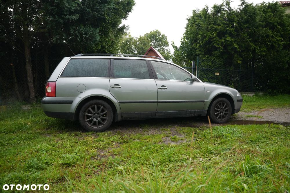 Volkswagen Passat 1.9 TDI - 10