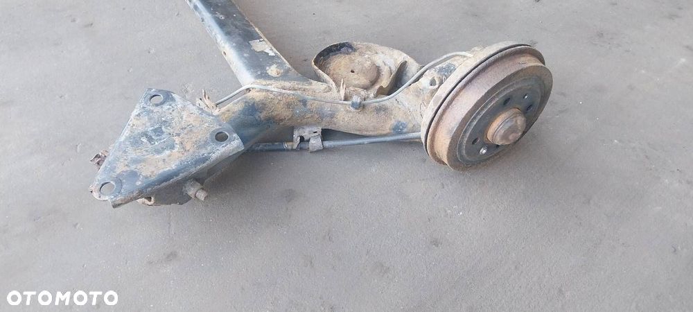 BELKA OŚ ZAWIESZENIA TYŁ BĘBNY BEZ ABS FIAT PANDA II - 5