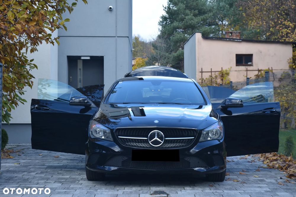 Mercedes-Benz CLA 180 7G-DCT StreetStyle - 6