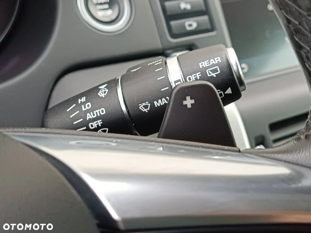 Land Rover Discovery Sport 2.0 Si4 SE - 17