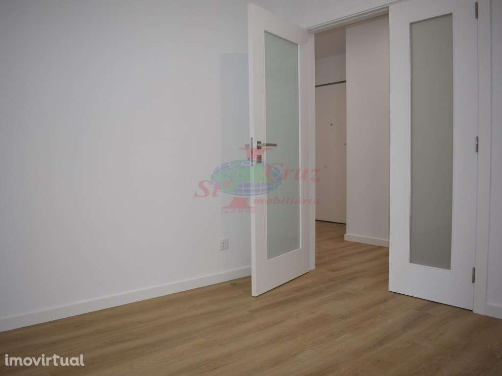 Apartamento T2 - Lordemão - Grande imagem: 2/24