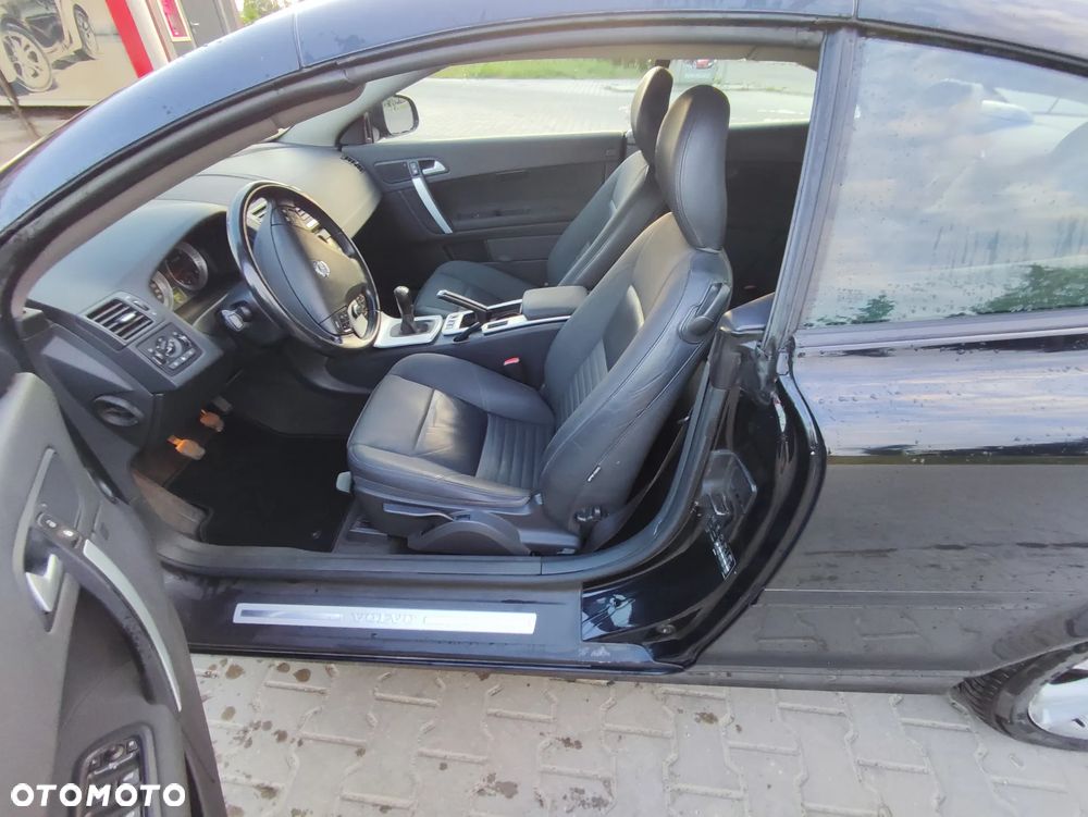 Volvo C70 D3 Momentum - 38