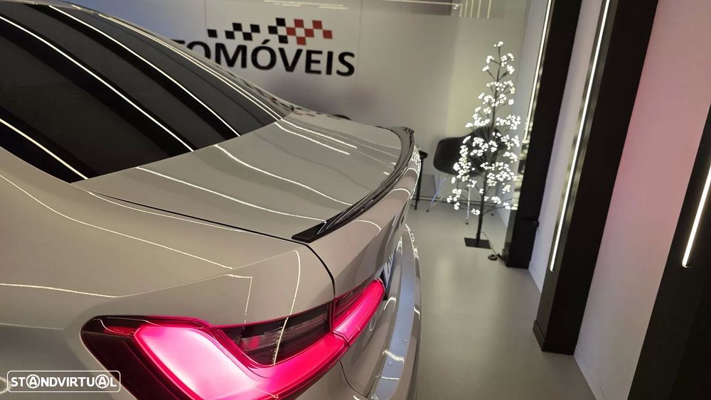 BMW 318 d Line Sport Auto - 22