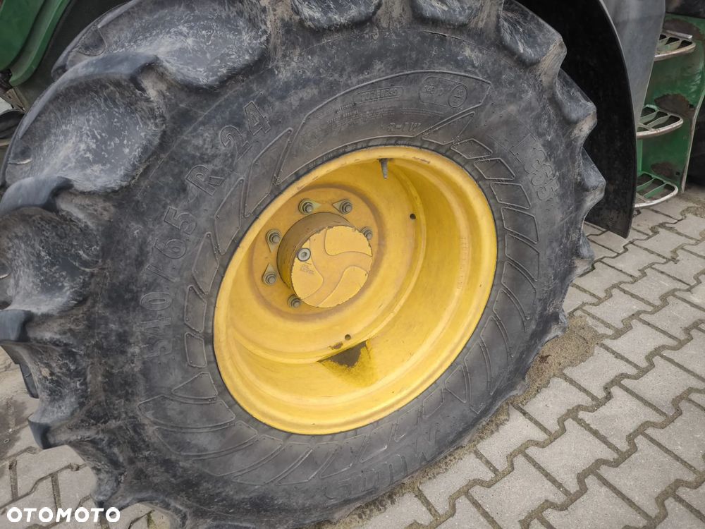 Felga przednia fi220mm 15x24 John Deere 6125M - 1