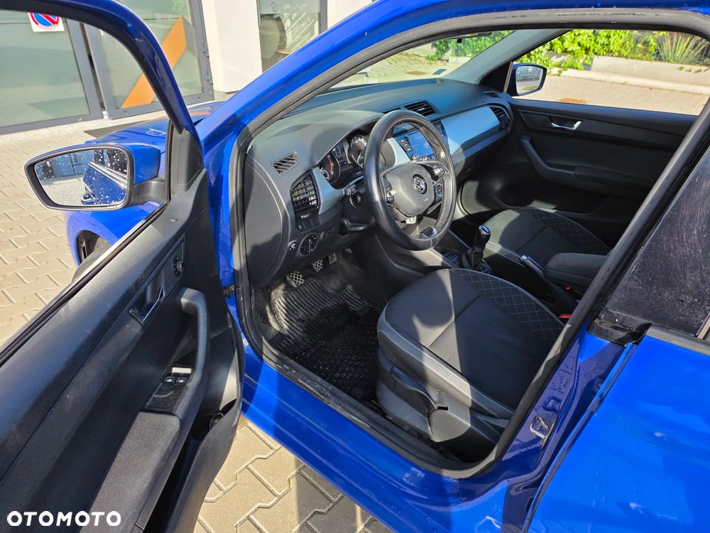 Skoda Fabia 1.0 Ambition Plus - 10