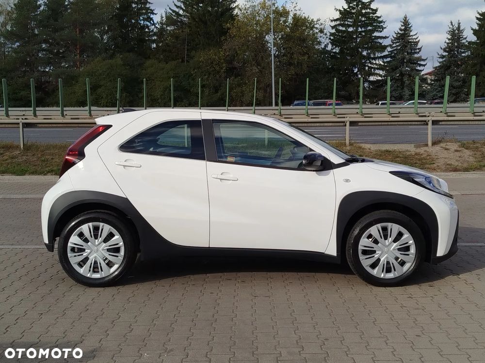 Toyota Aygo X 1.0 VVT-i Comfort CVT - 4