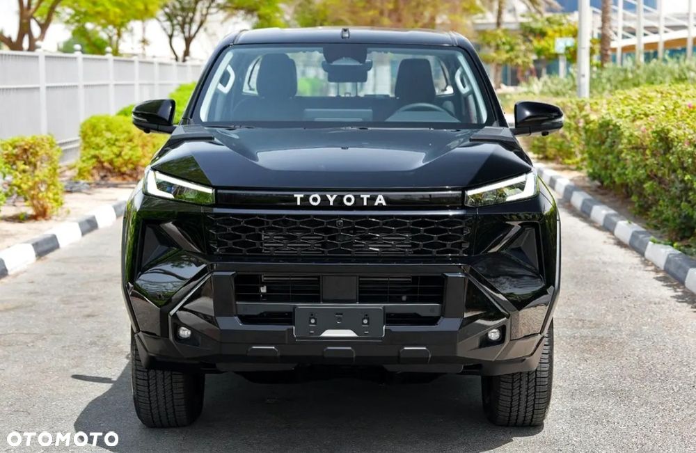 Toyota Hilux 2.8 D-4D Double Cab GR Sport II 4x4 - 31
