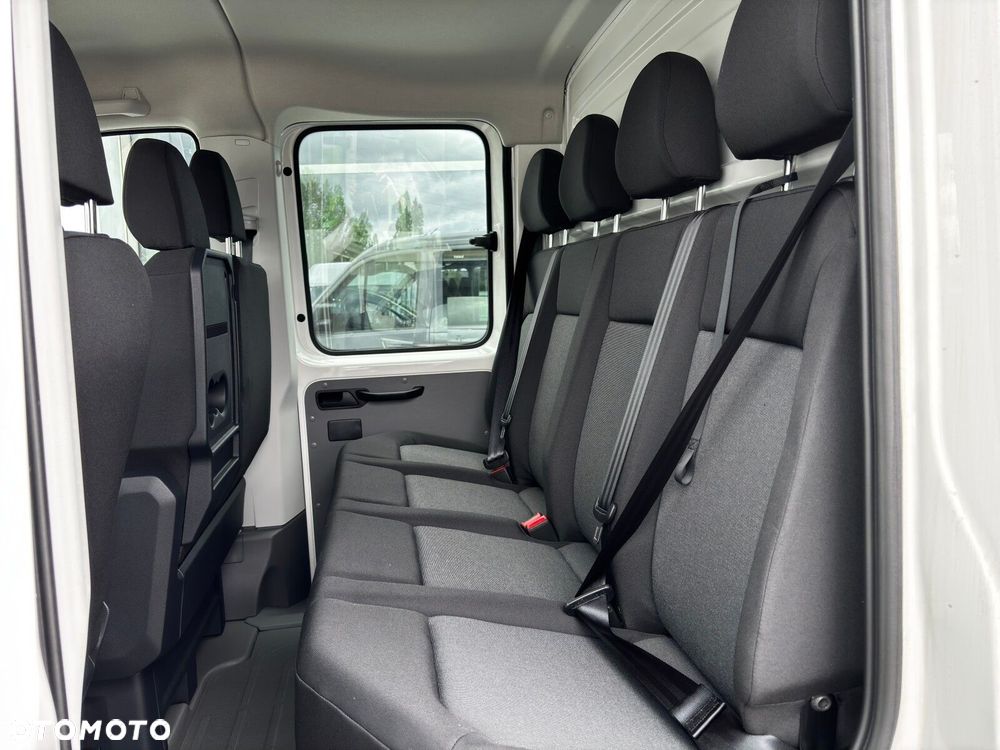 Volkswagen Crafter L4H2 140 KM DOKA 6-manual 7m - 12