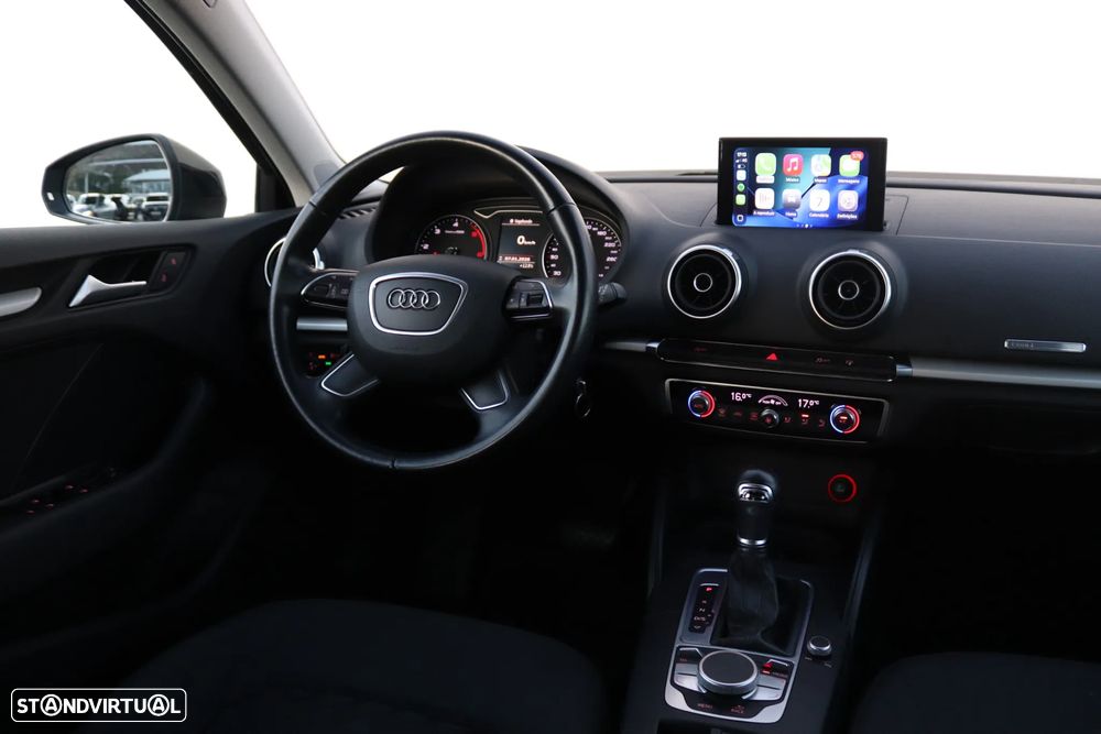 Audi A3 Sportback 1.6 TDI Advance S tronic - 31