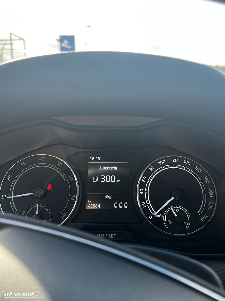 Skoda Kamiq 1.0 TSI Ambition - 6