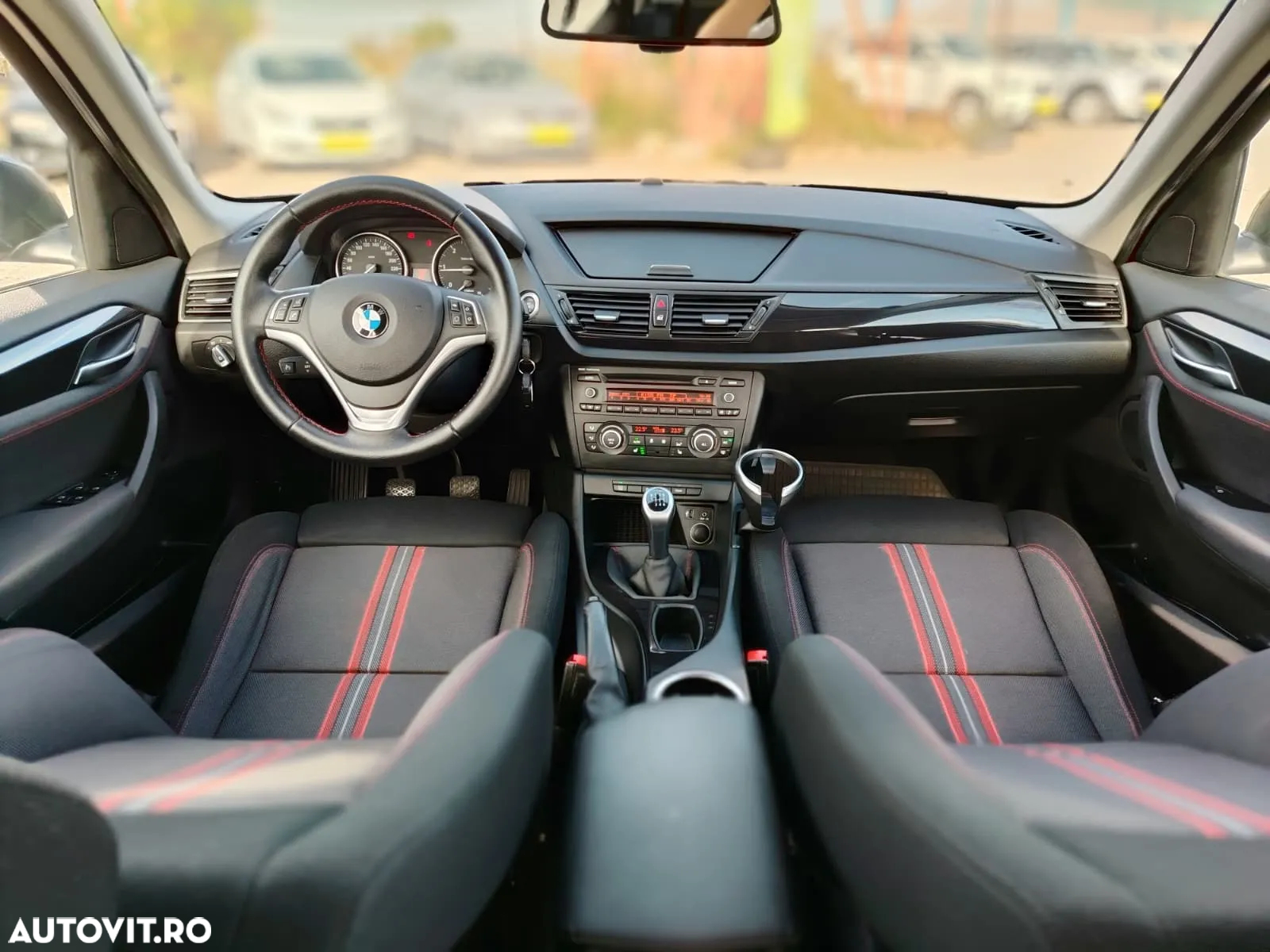 BMW X1 xDrive18d Sport Line - 8