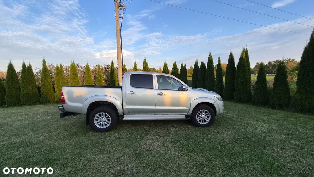 Toyota Hilux - 8