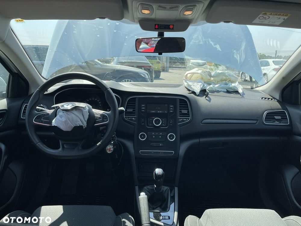Renault Megane 1.3 TCe FAP Life - 11