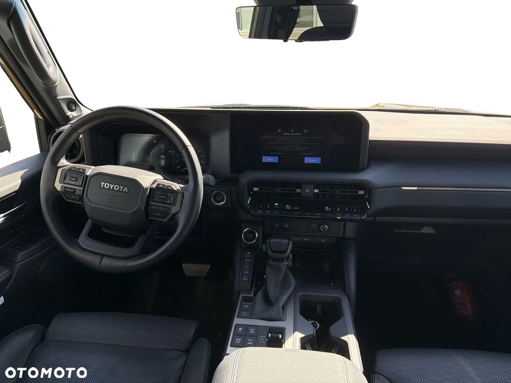 Toyota Land Cruiser LC 2.8 D-4D Executive - 12