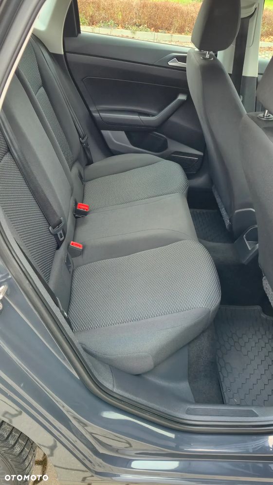 Volkswagen Polo 1.6 TDI SCR Trendline - 26