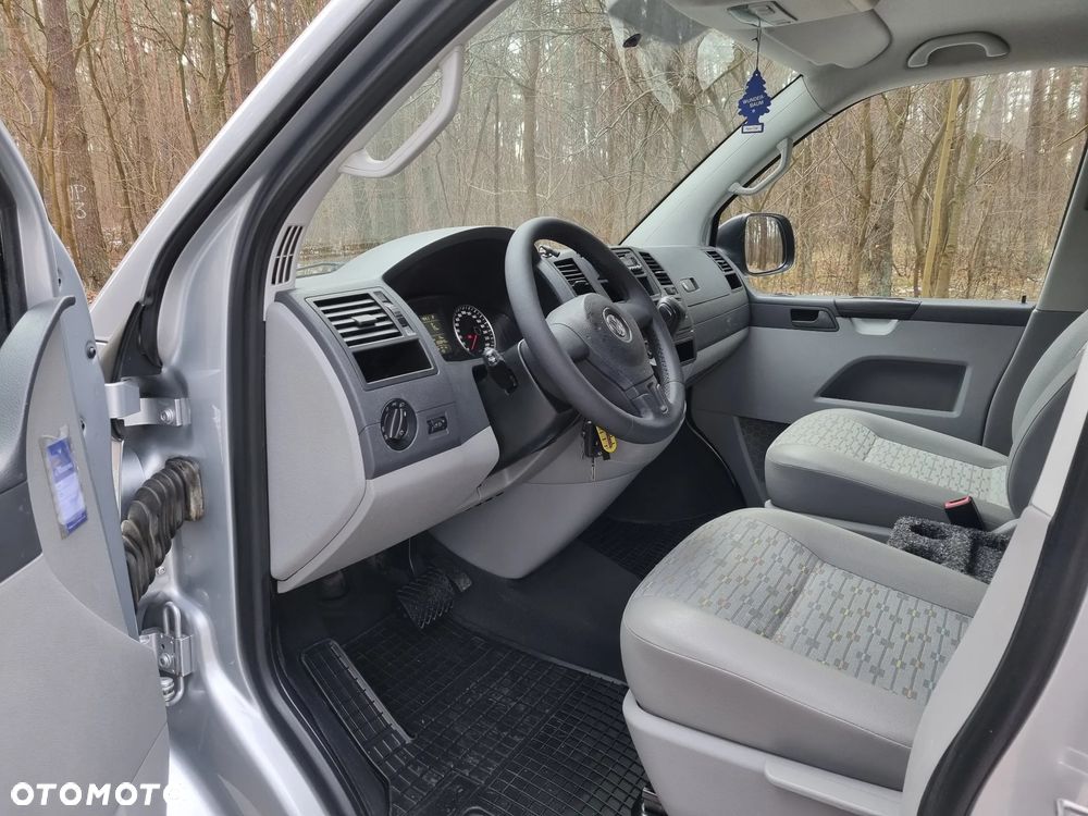 Volkswagen Transporter - 18