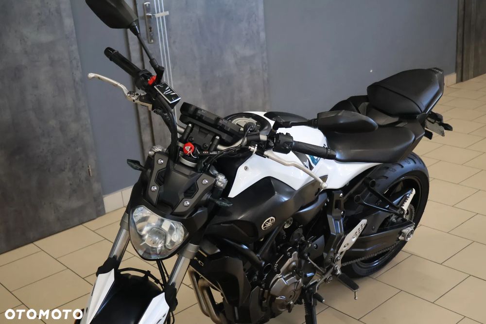 Yamaha MT - 5