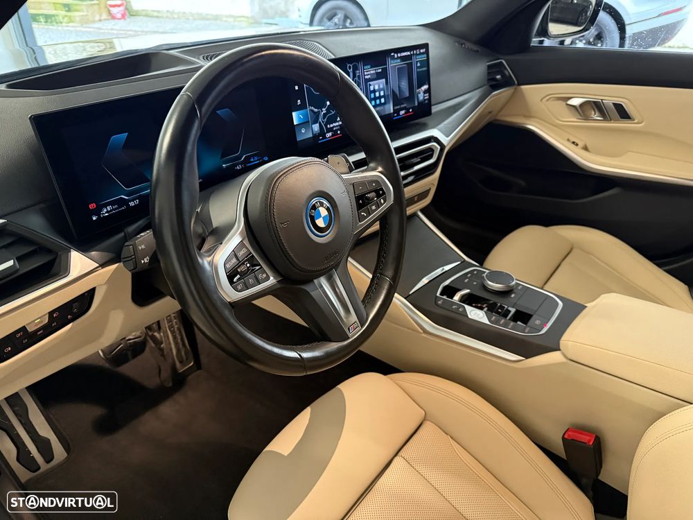 BMW 330 e Aut. M Sport - 19