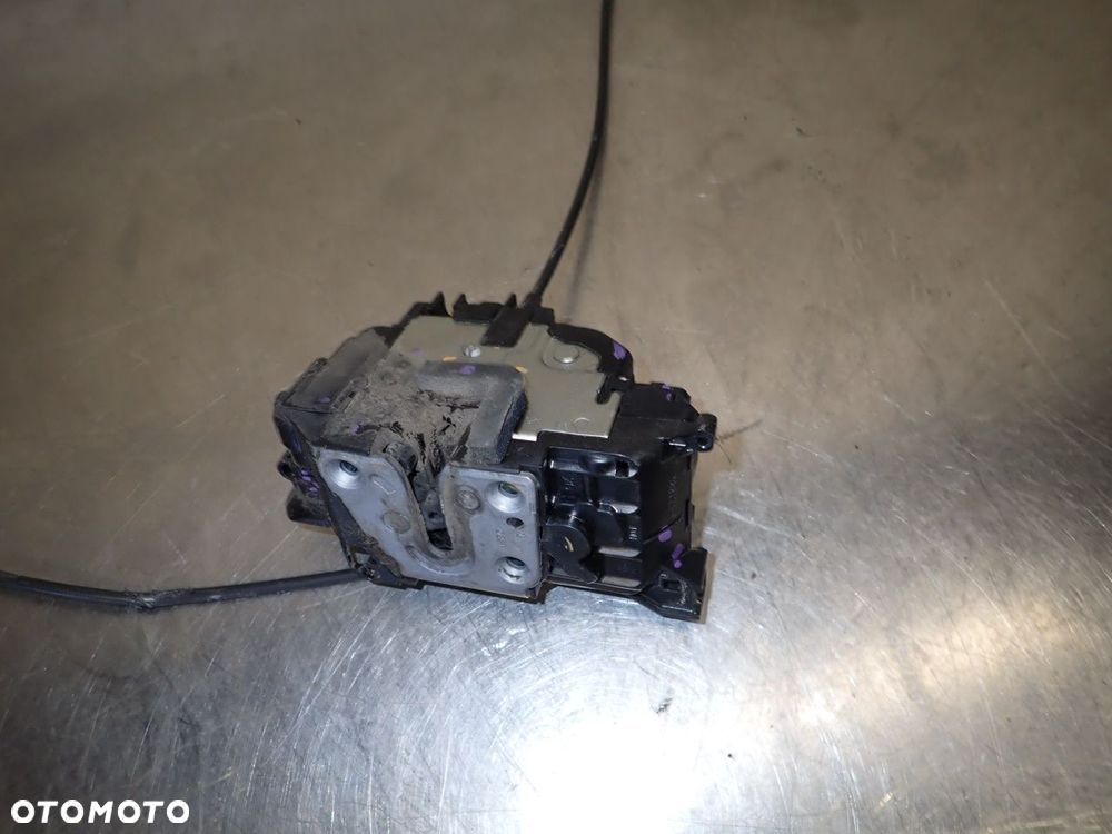 ZAMEK LEWY PRZÓD DRZWI RENAULT CLIO III LIFT 1.5 - 7