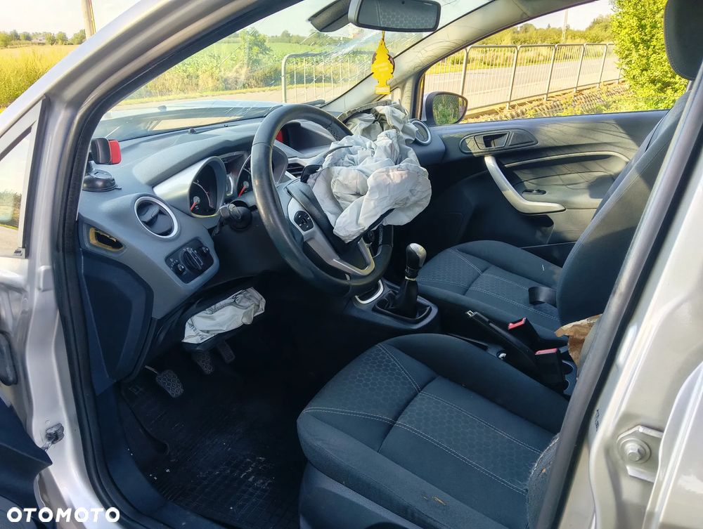 Ford Fiesta - 7