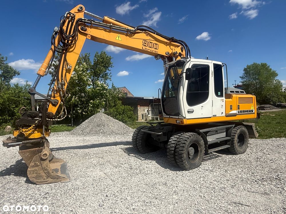 Liebherr A900C - 1