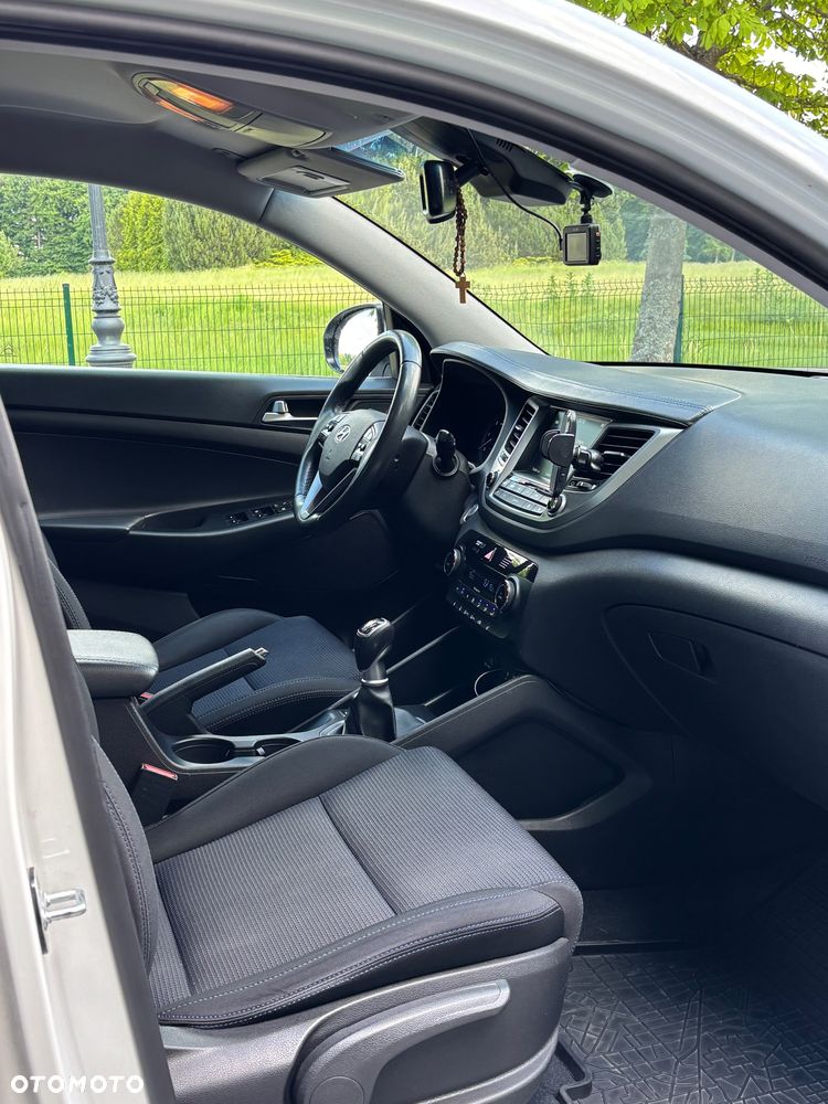 Hyundai Tucson 2.0 CRDI BlueDrive Style 2WD - 10
