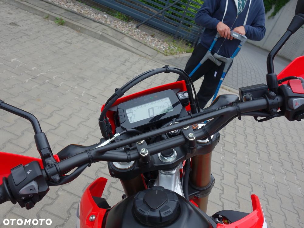 Honda CRF - 7