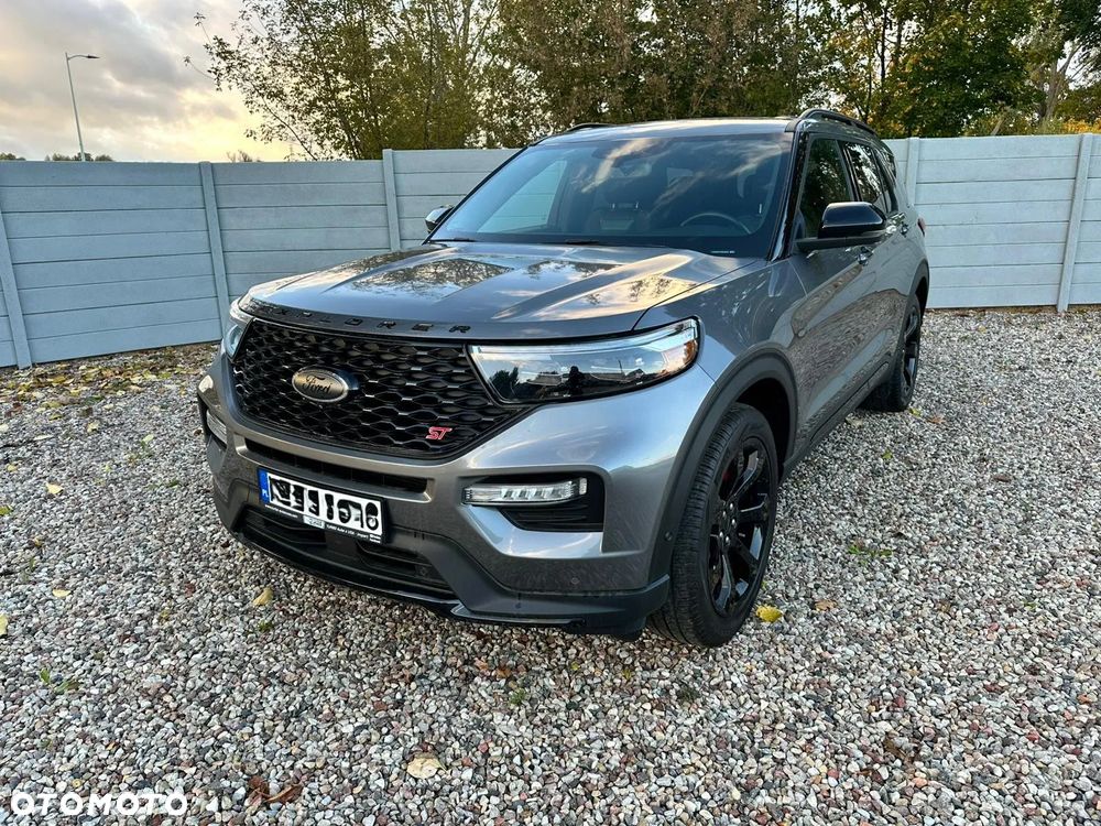 Ford Explorer - 1