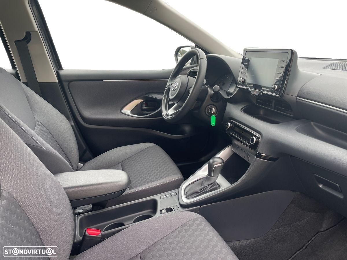 Toyota Yaris 1.5 HDF Comfort Plus - 6
