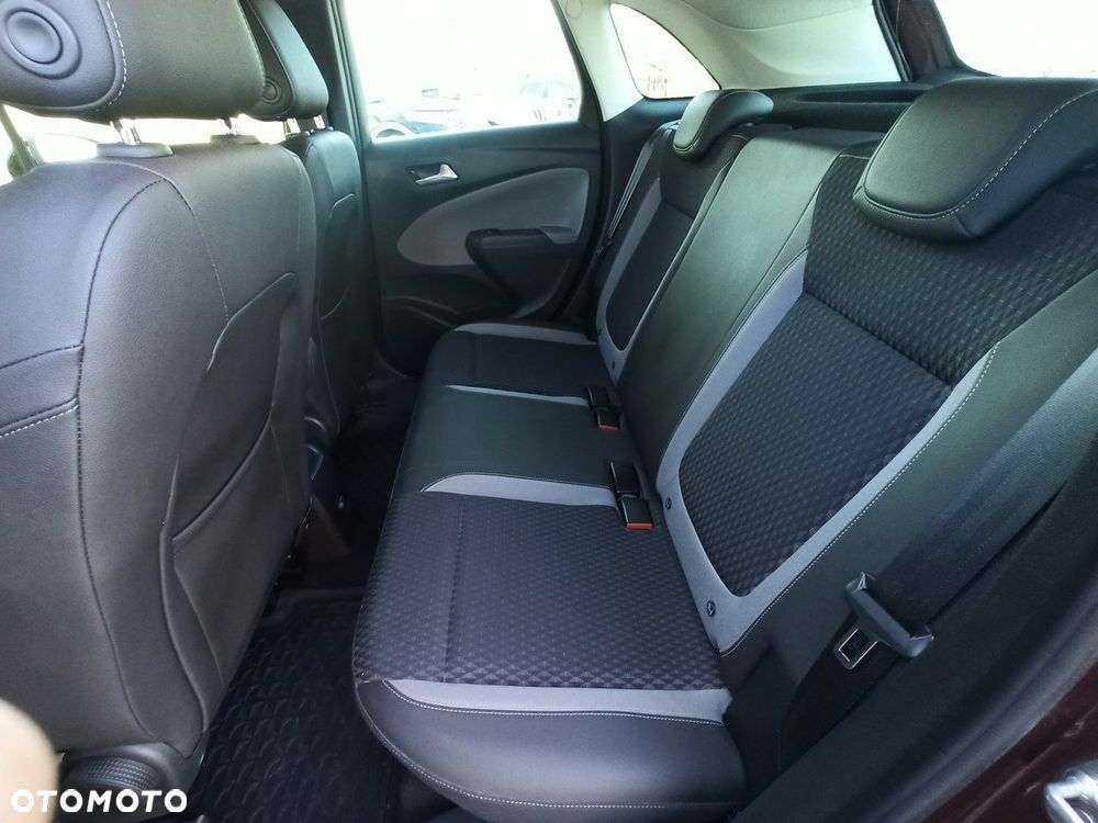 Opel Crossland X - 21