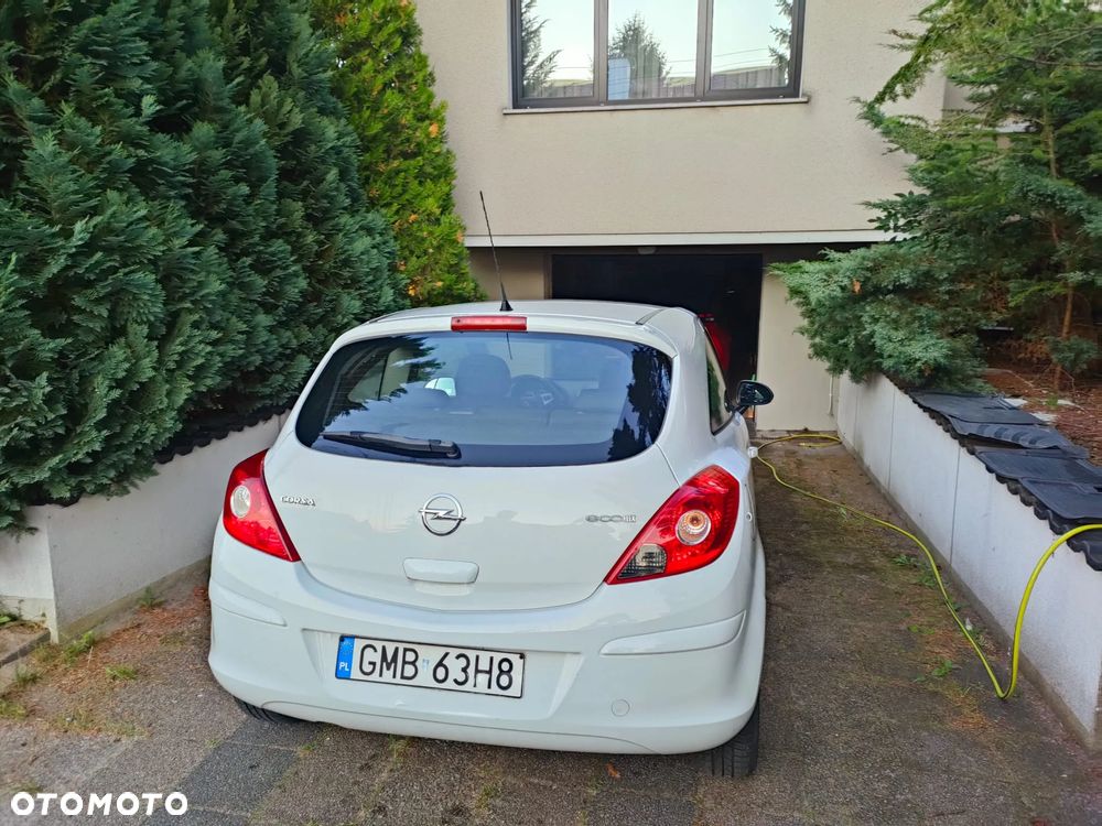 Opel Corsa - 4