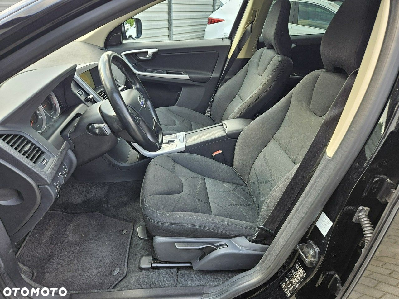 Volvo XC 60 D4 Geartronic Kinetic - 22