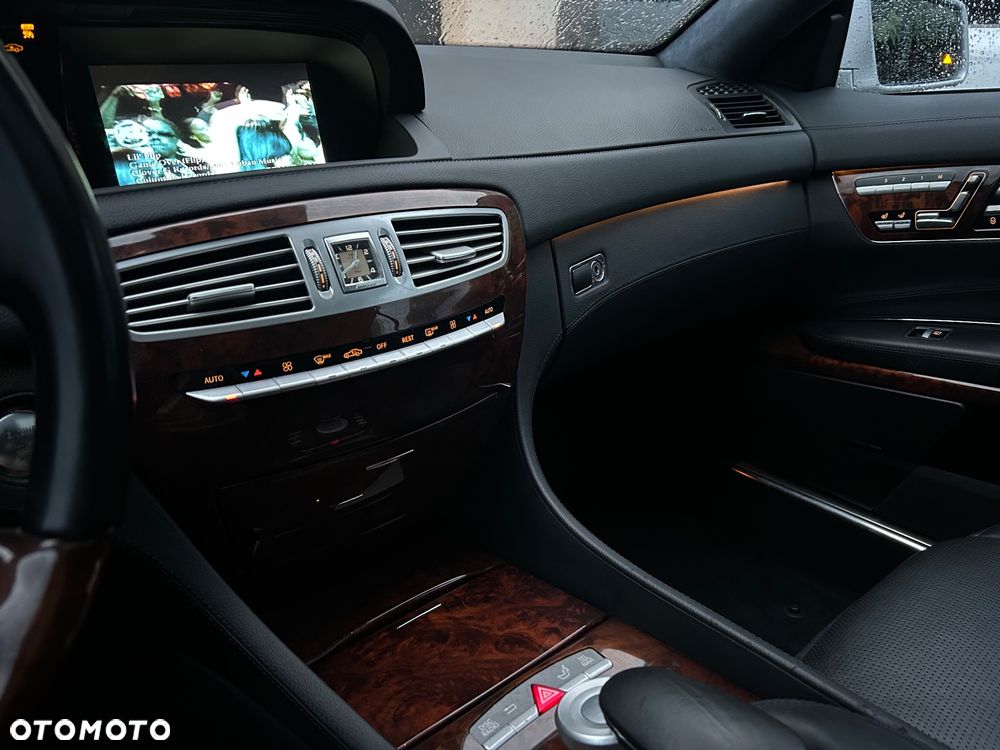 Mercedes-Benz CL - 13
