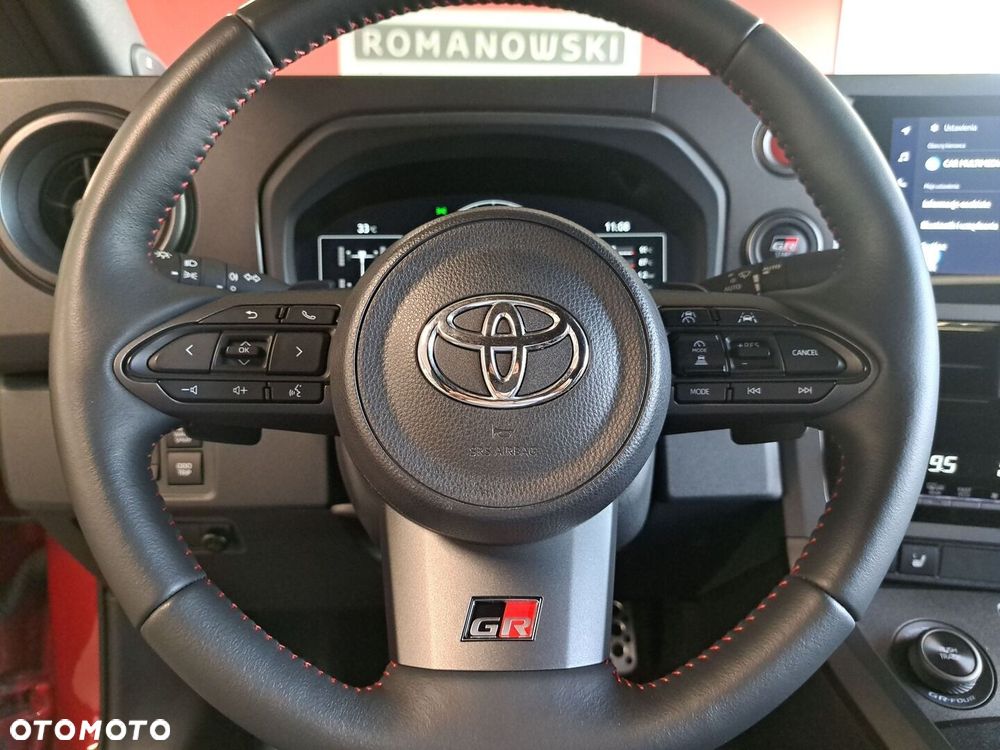 Toyota Yaris - 31