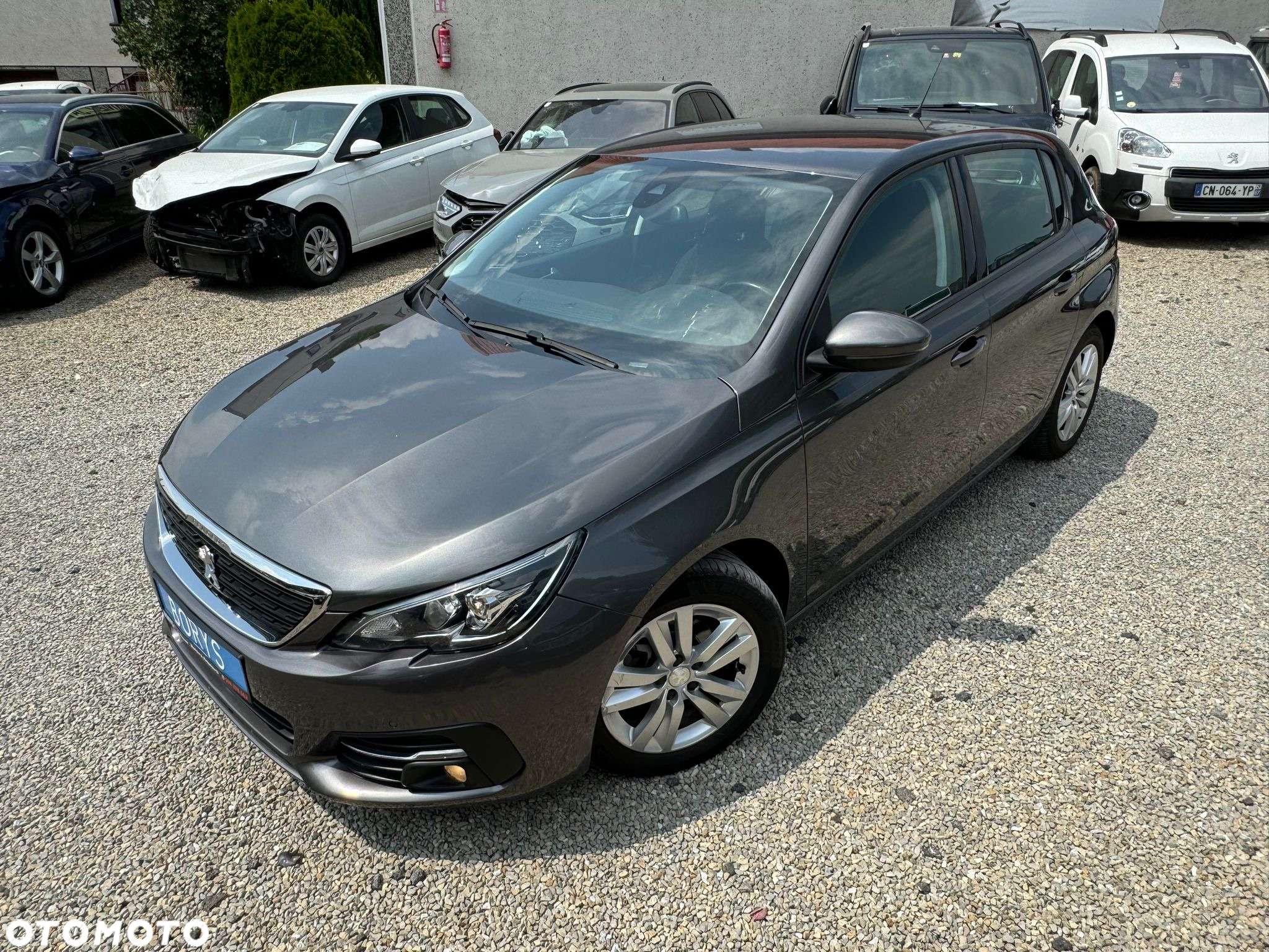 Peugeot 308 - 40