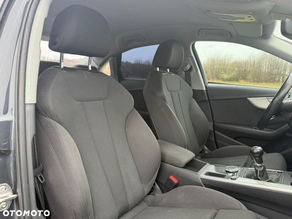 Audi A4 Limousine - 25