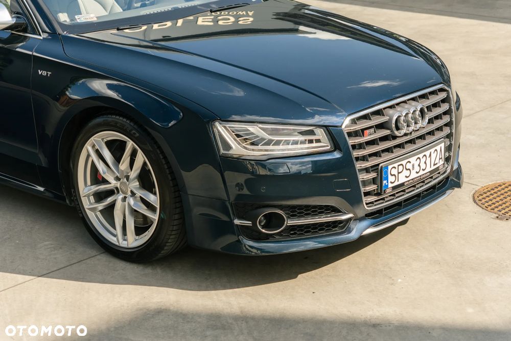Audi S8 - 5