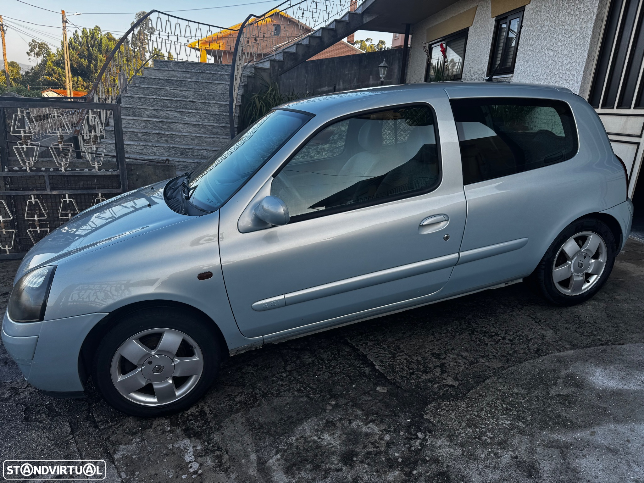 Renault Clio - 6