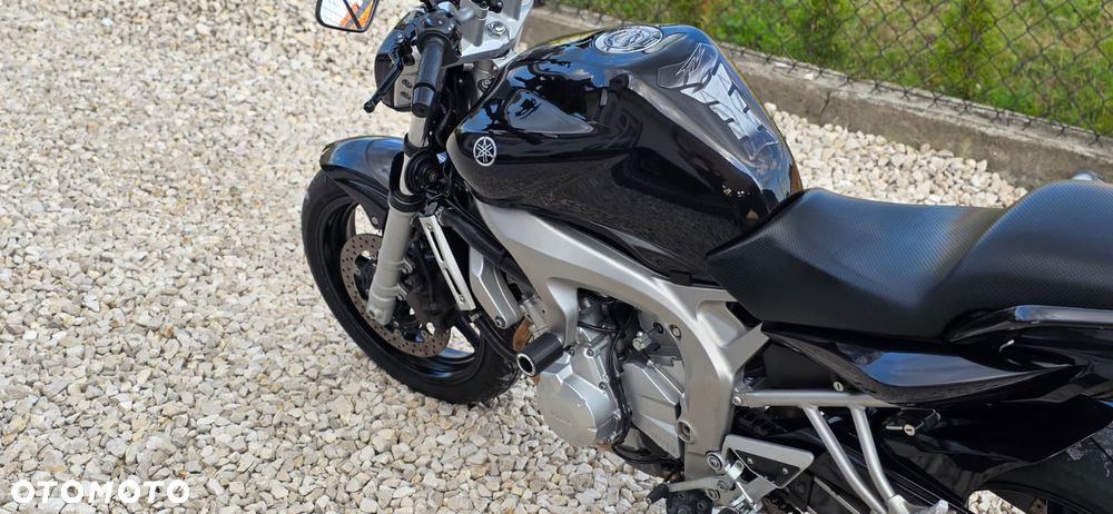Yamaha FZ6 - 14
