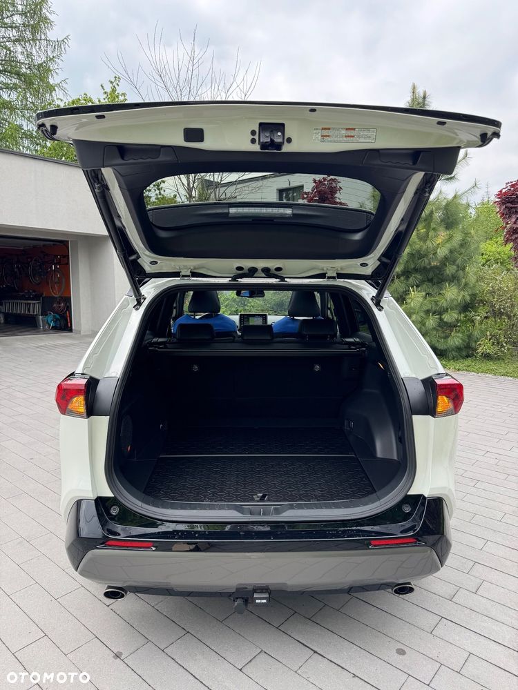 Toyota RAV4 - 11