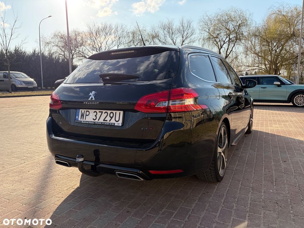 Peugeot 308 - 8