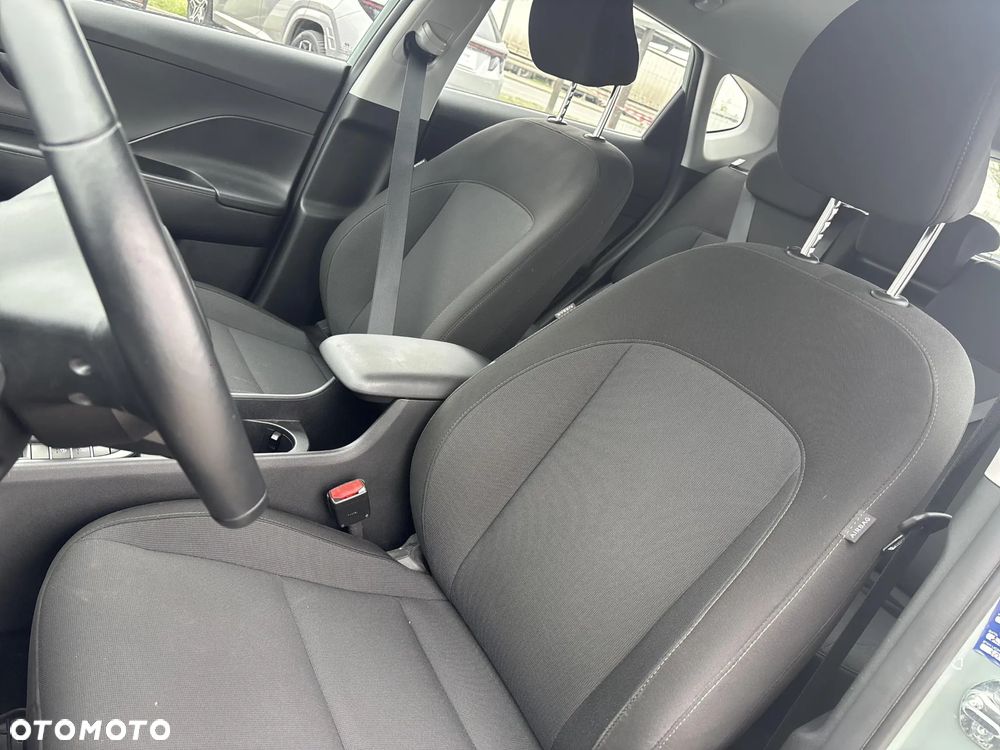 Hyundai Kona - 11