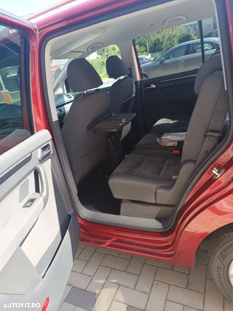 Volkswagen Touran 1.4 TSI DSG STYLE - 4