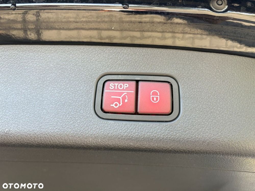 Mercedes-Benz GLC 220 d 4Matic 9G-TRONIC Avantgarde Advanced - 33